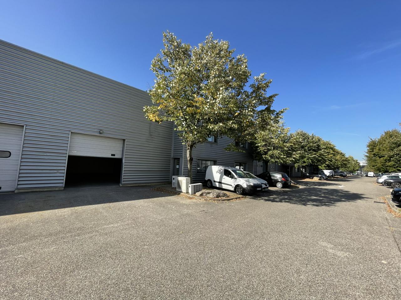 Local d'activité Décines-Charpieu 1256m² Location local d'activité Décines-Charpieu Rhône OLACT2424547 7